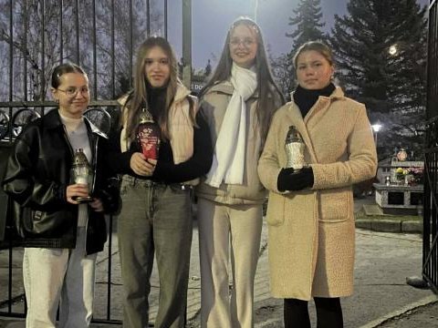 "Listopadowe Światło" – Akcja Wolontariuszy z Bursy